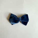 Medium Velvet // blue