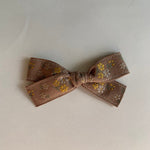 Small bow // tan yellow vintage floral