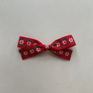 Petite Bow // Christmas floral