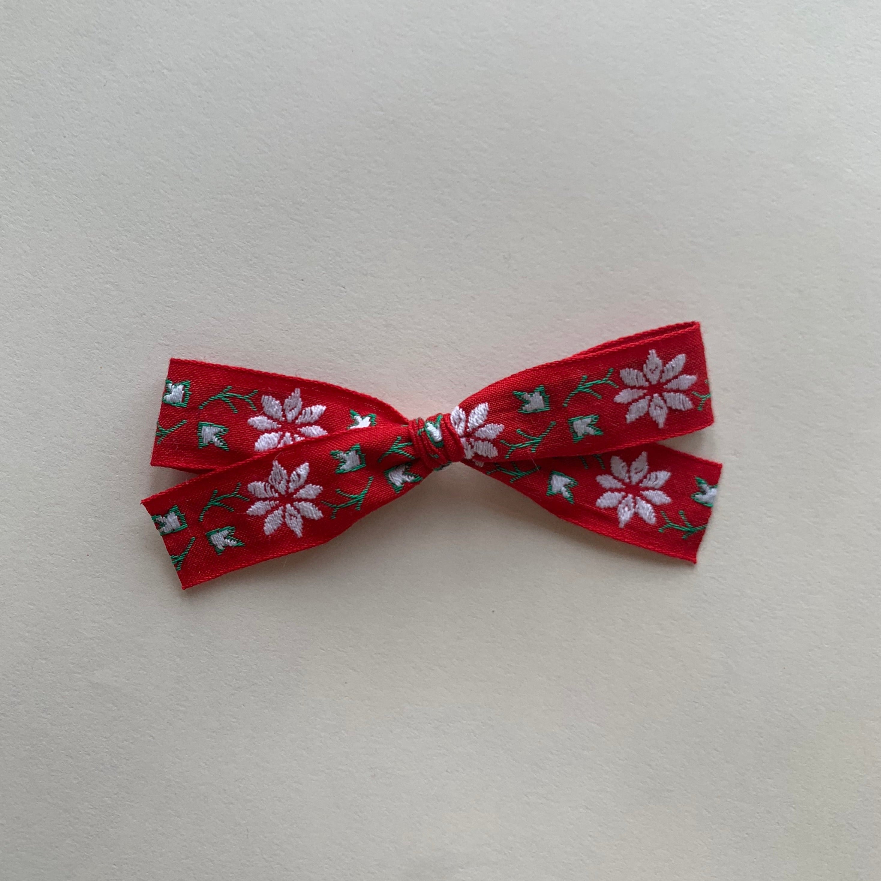 Small bow // red vintage poinsettia