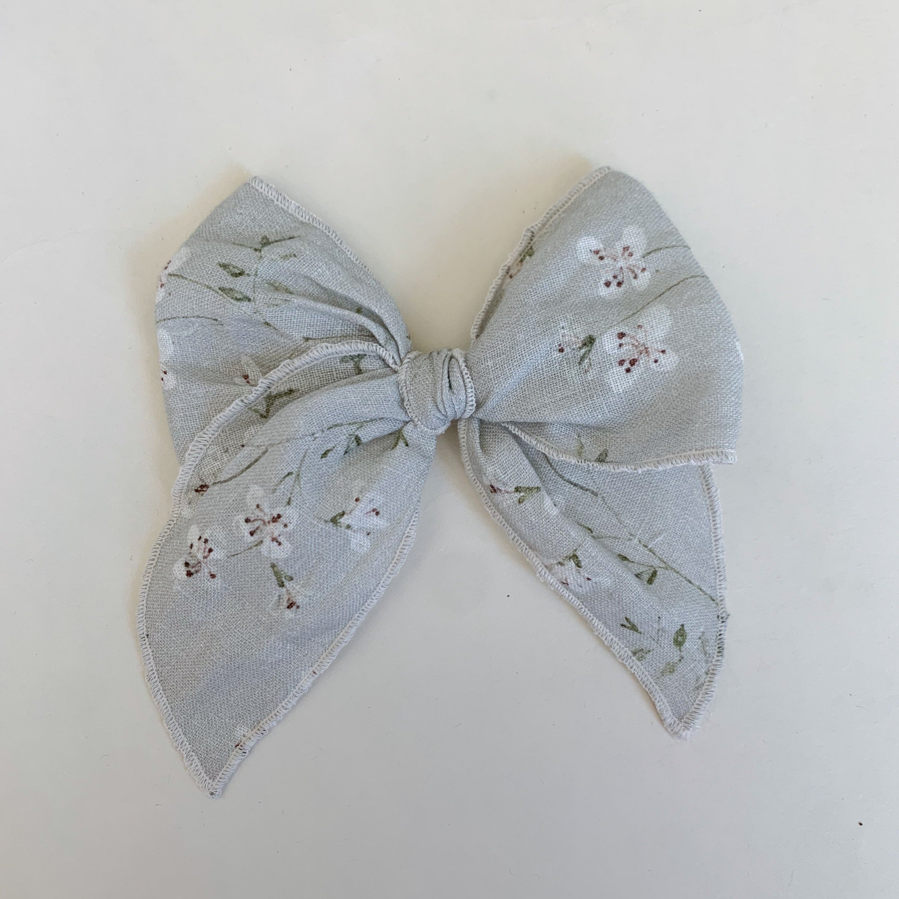 Sailor Bow // Doves Floral