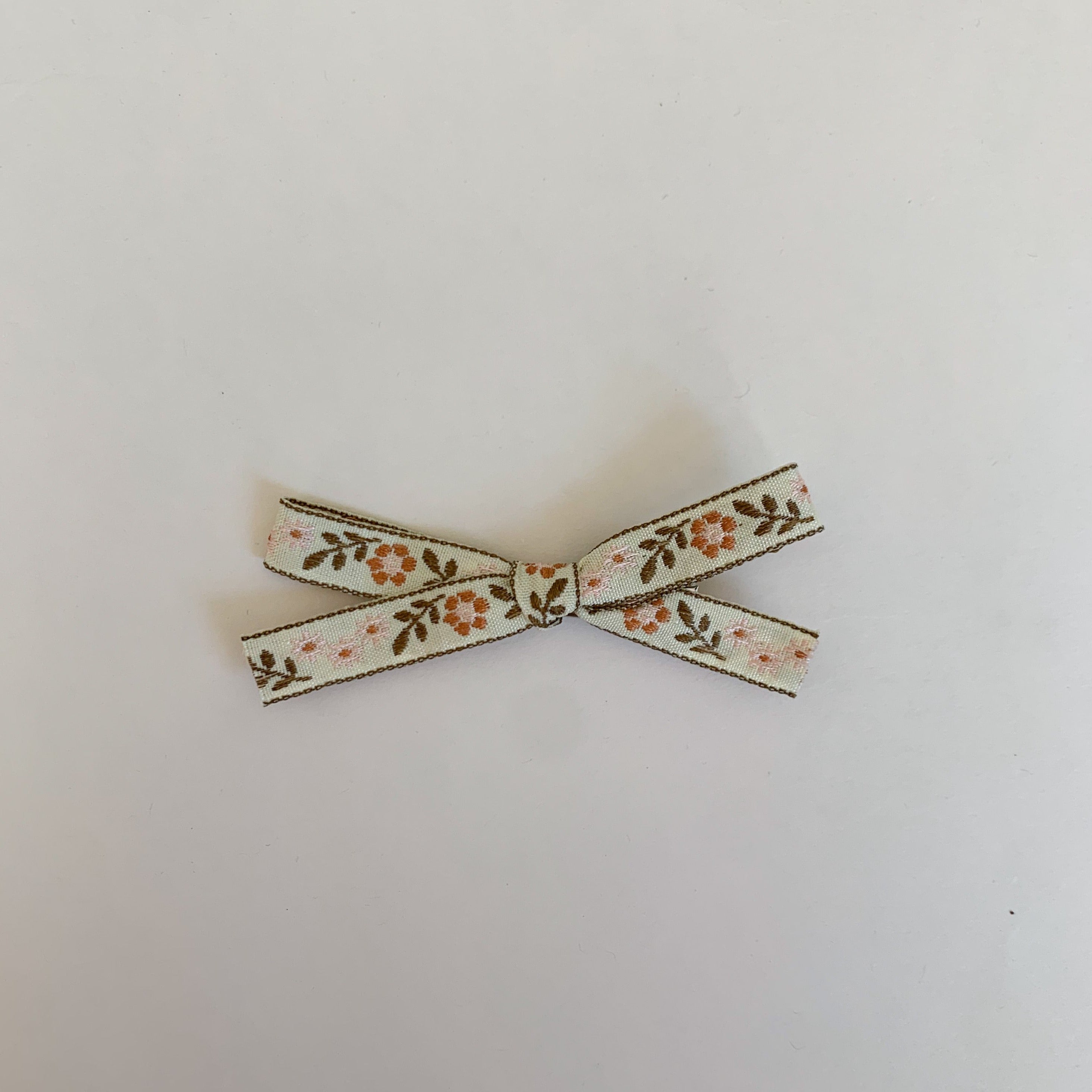 Petite Bow // blossom