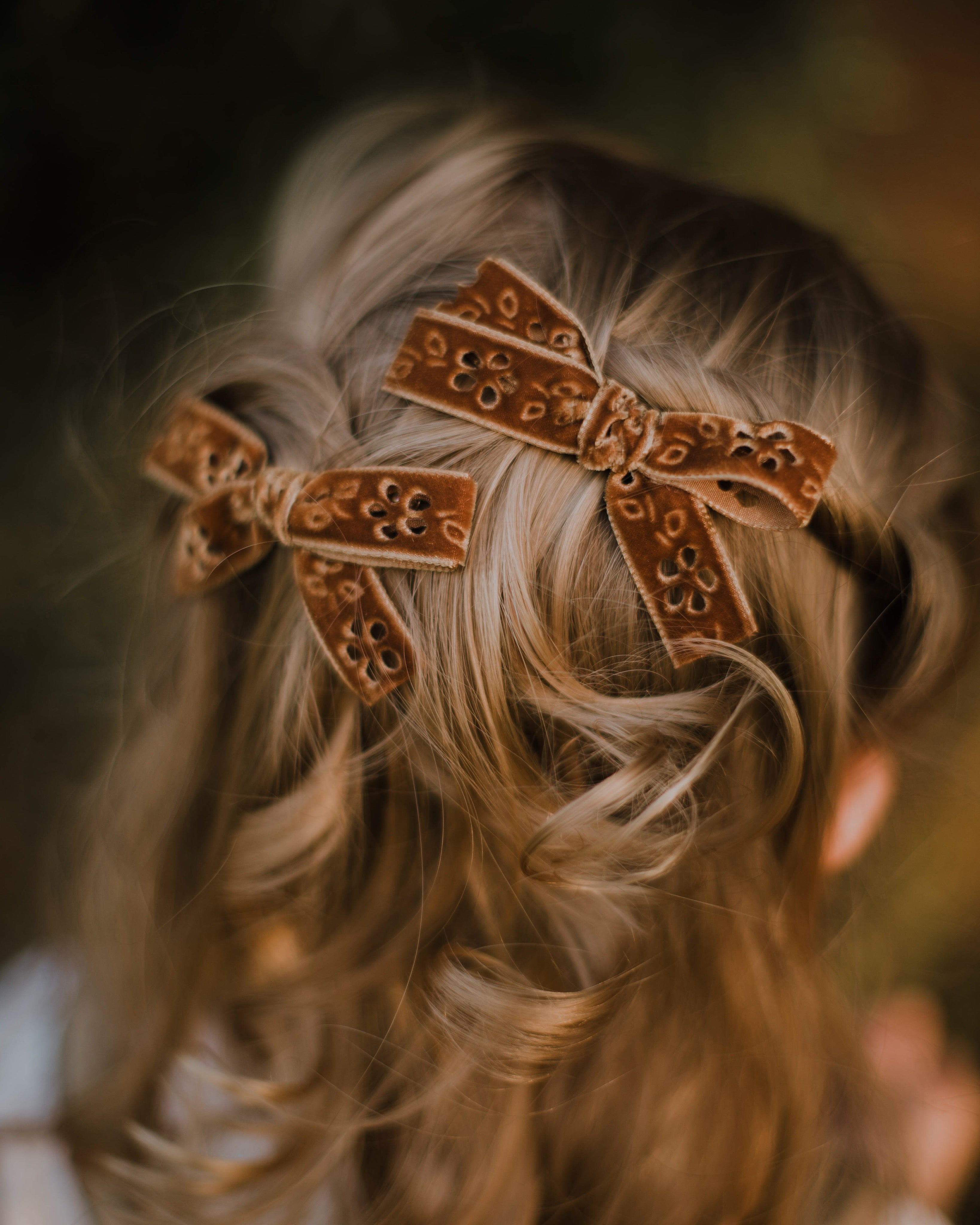 Petite Velvet // Blue Eyelet